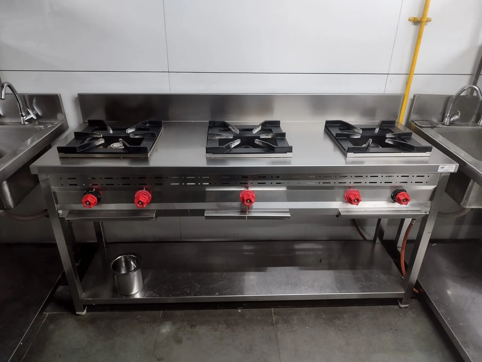 three burner range 3